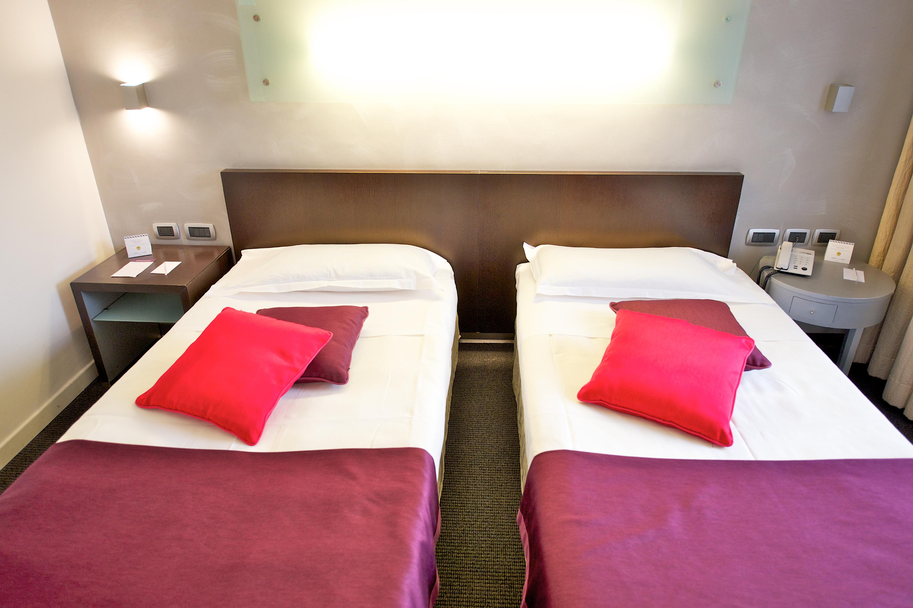 Mercure Palermo Centro Esterno foto