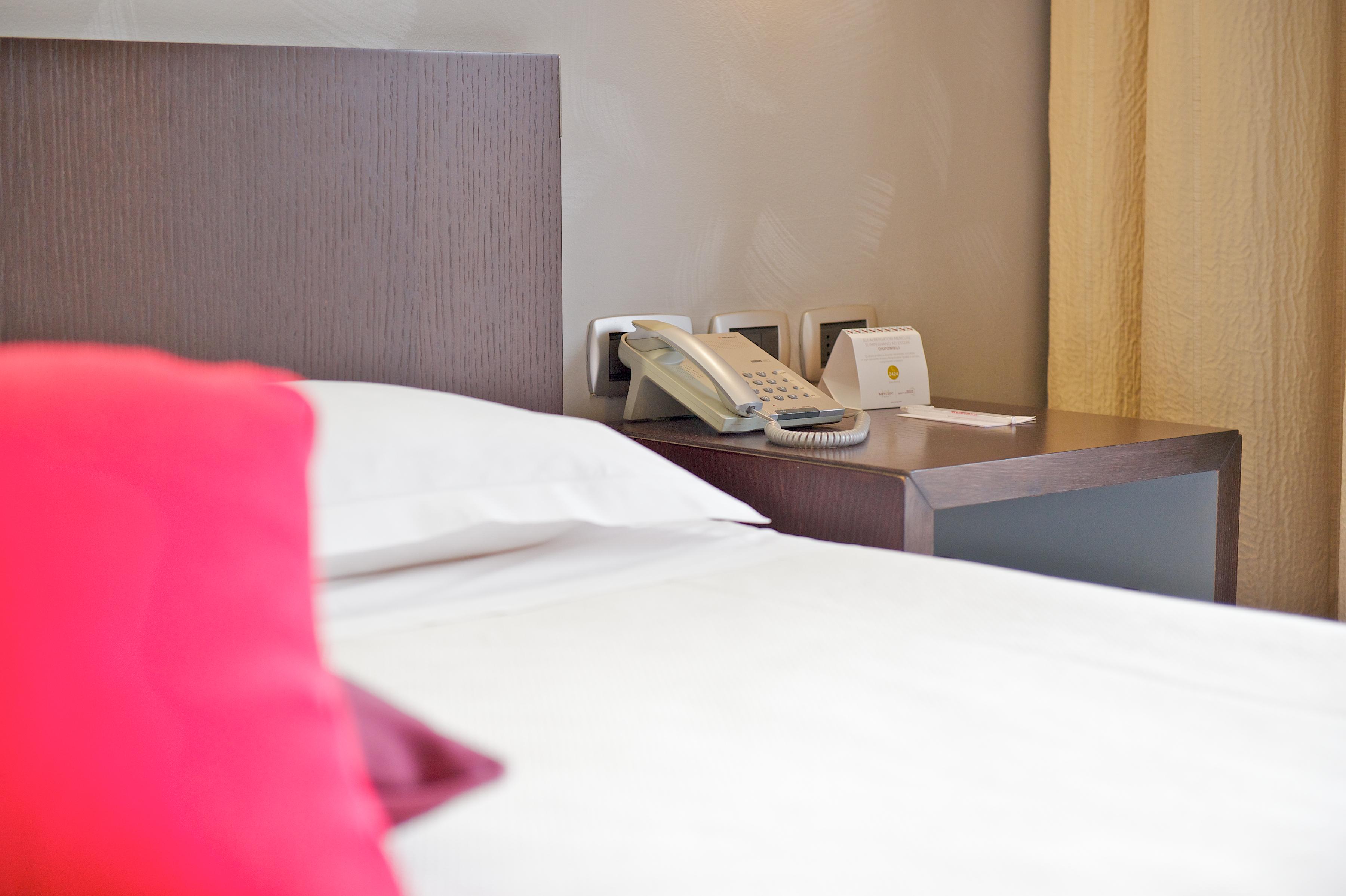 Mercure Palermo Centro Esterno foto