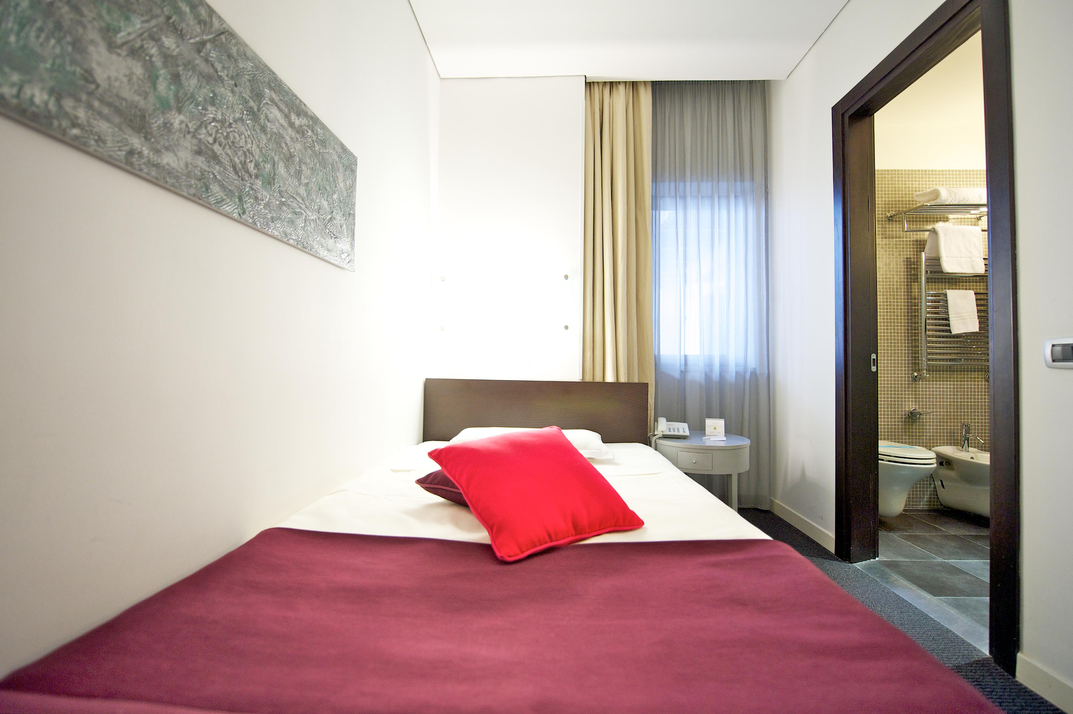 Mercure Palermo Centro Esterno foto
