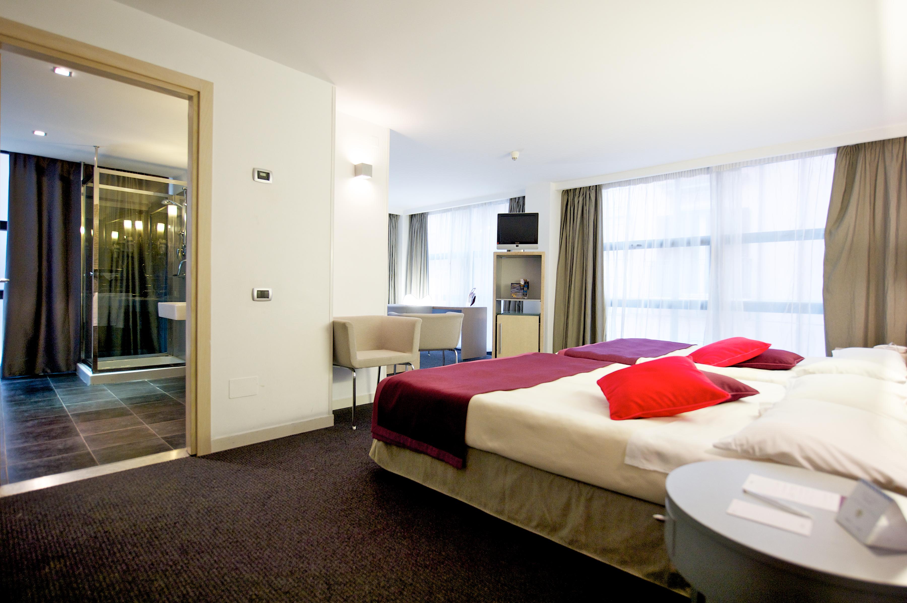 Mercure Palermo Centro Esterno foto