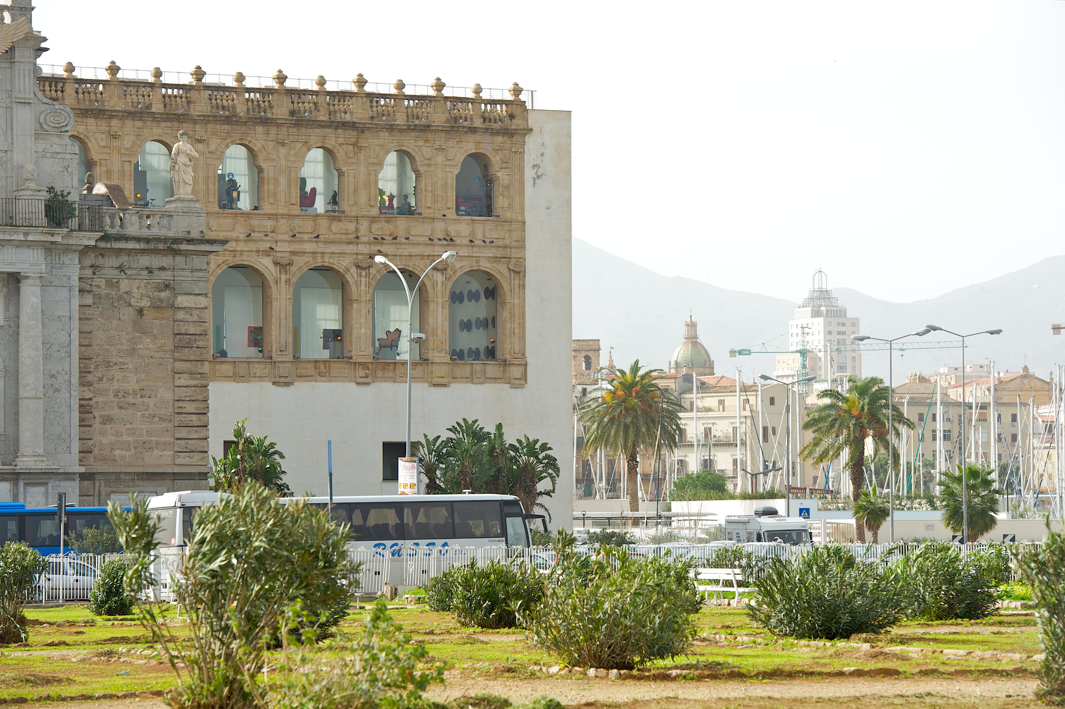 Mercure Palermo Centro Esterno foto
