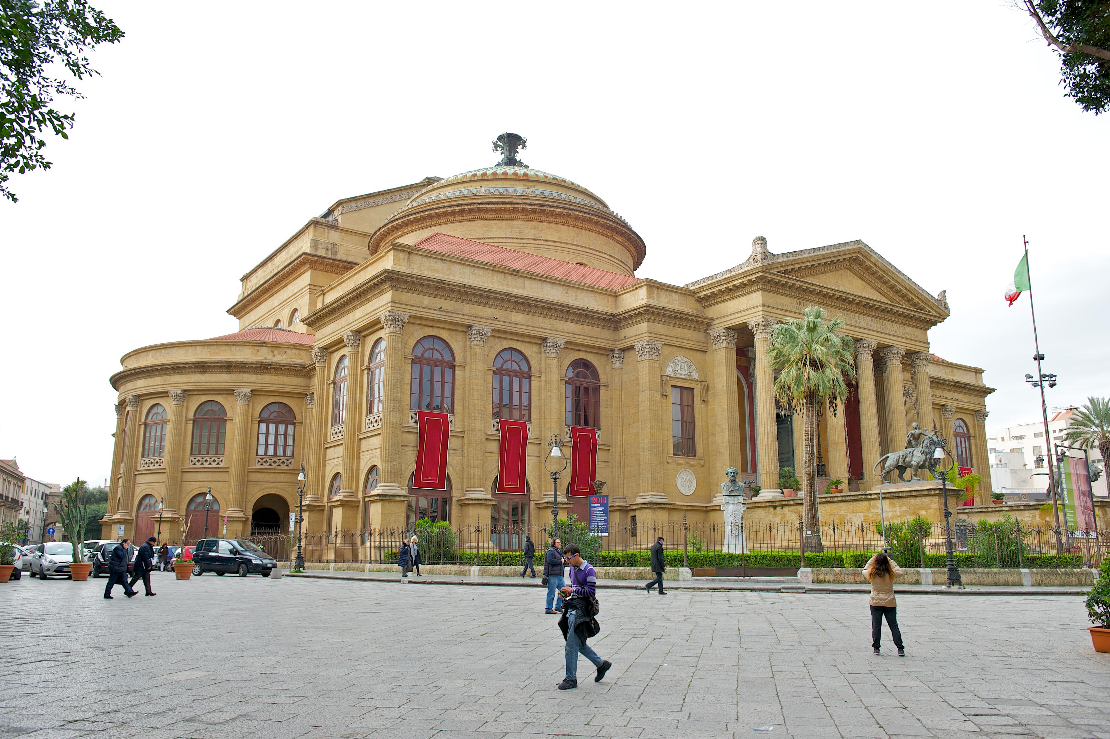 Mercure Palermo Centro Esterno foto