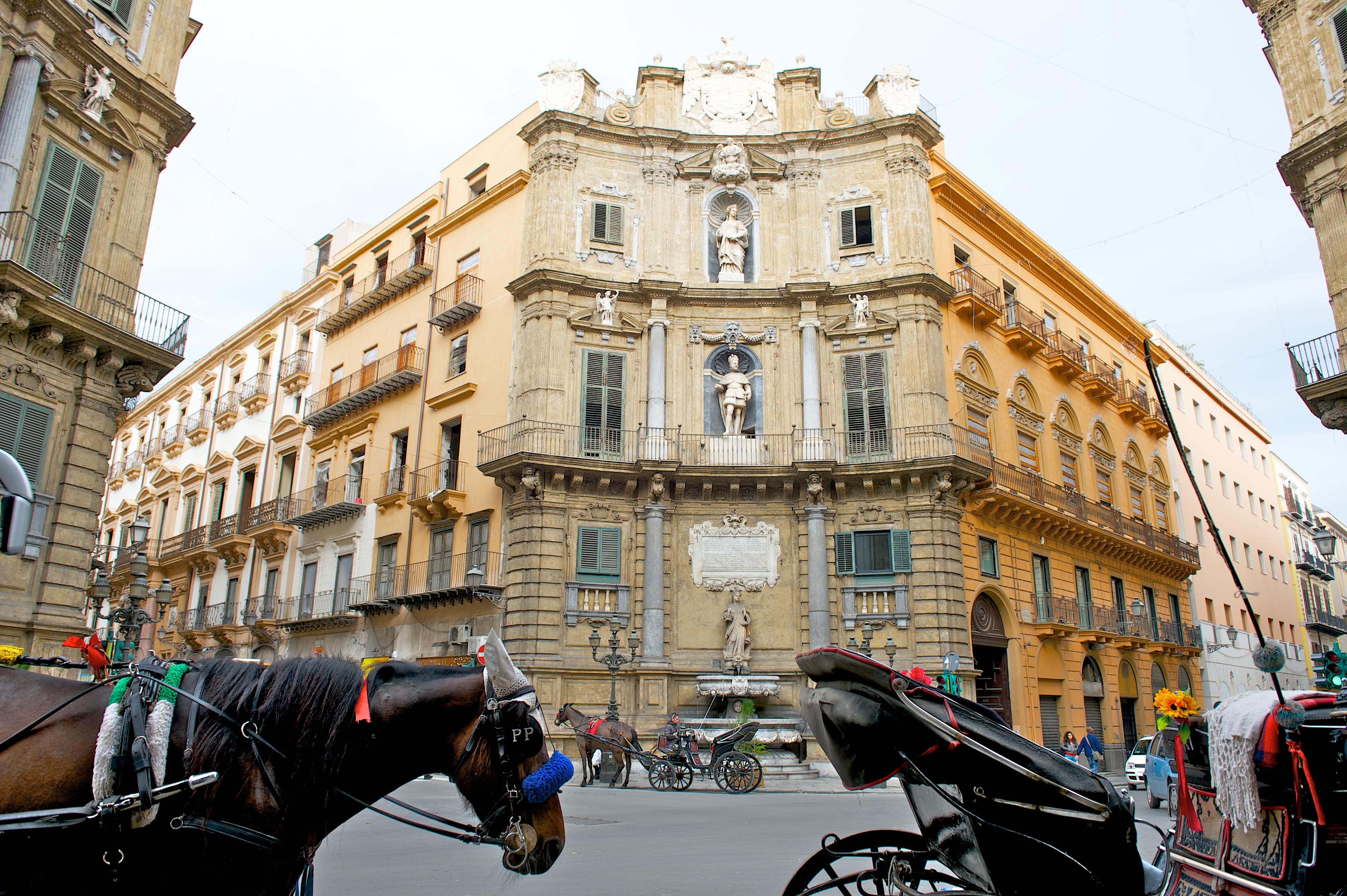 Mercure Palermo Centro Esterno foto