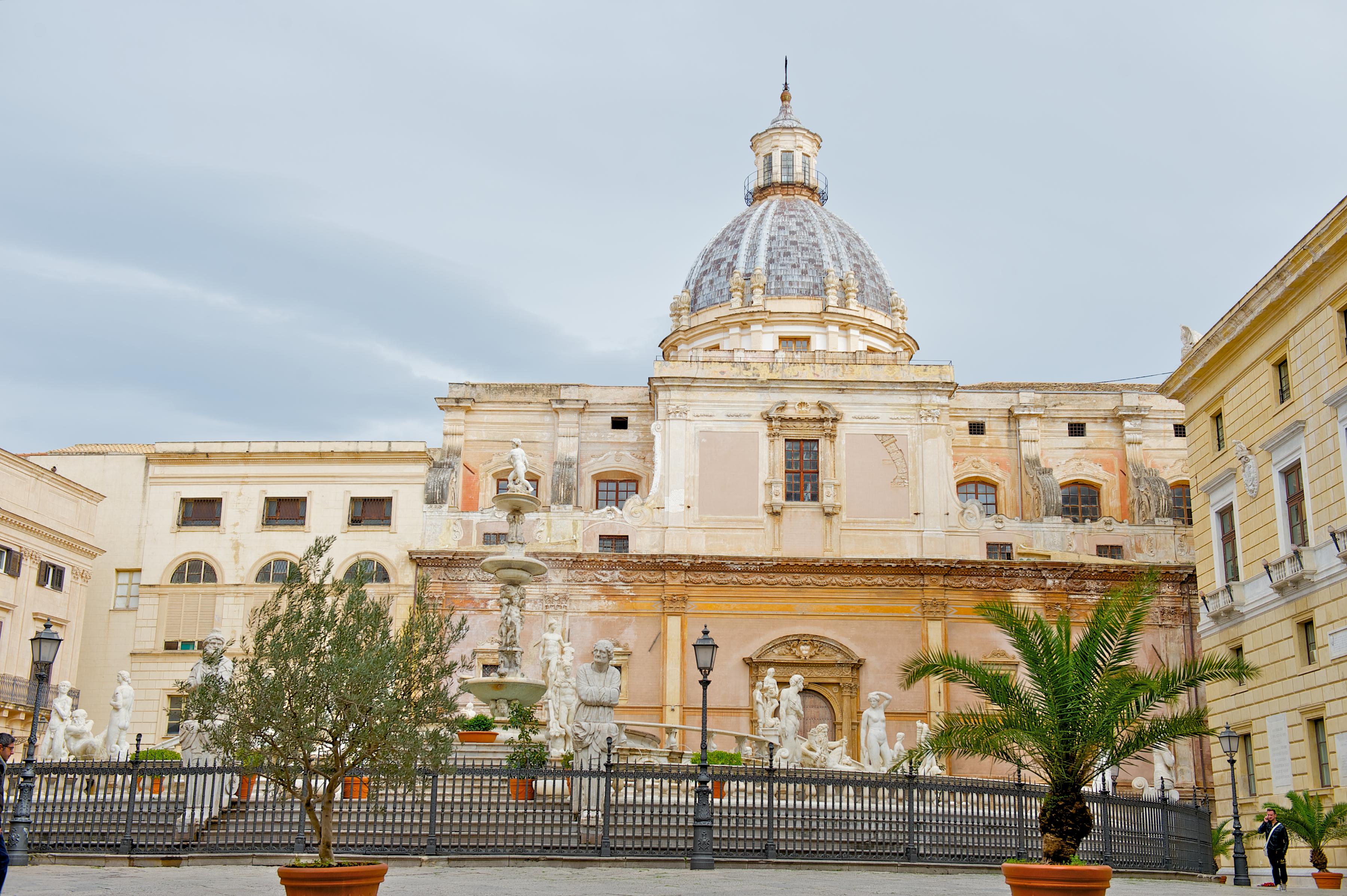 Mercure Palermo Centro Esterno foto