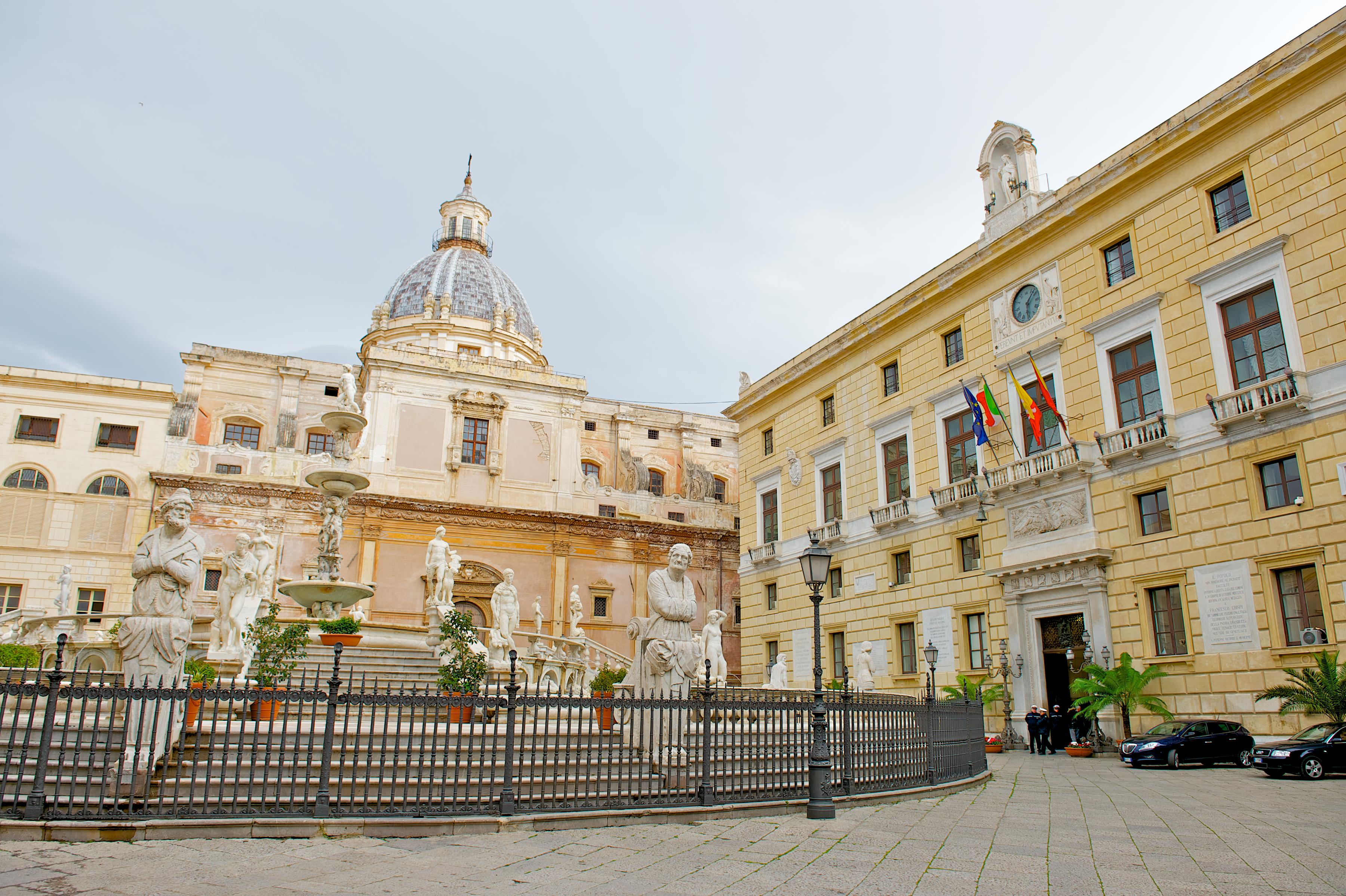 Mercure Palermo Centro Esterno foto