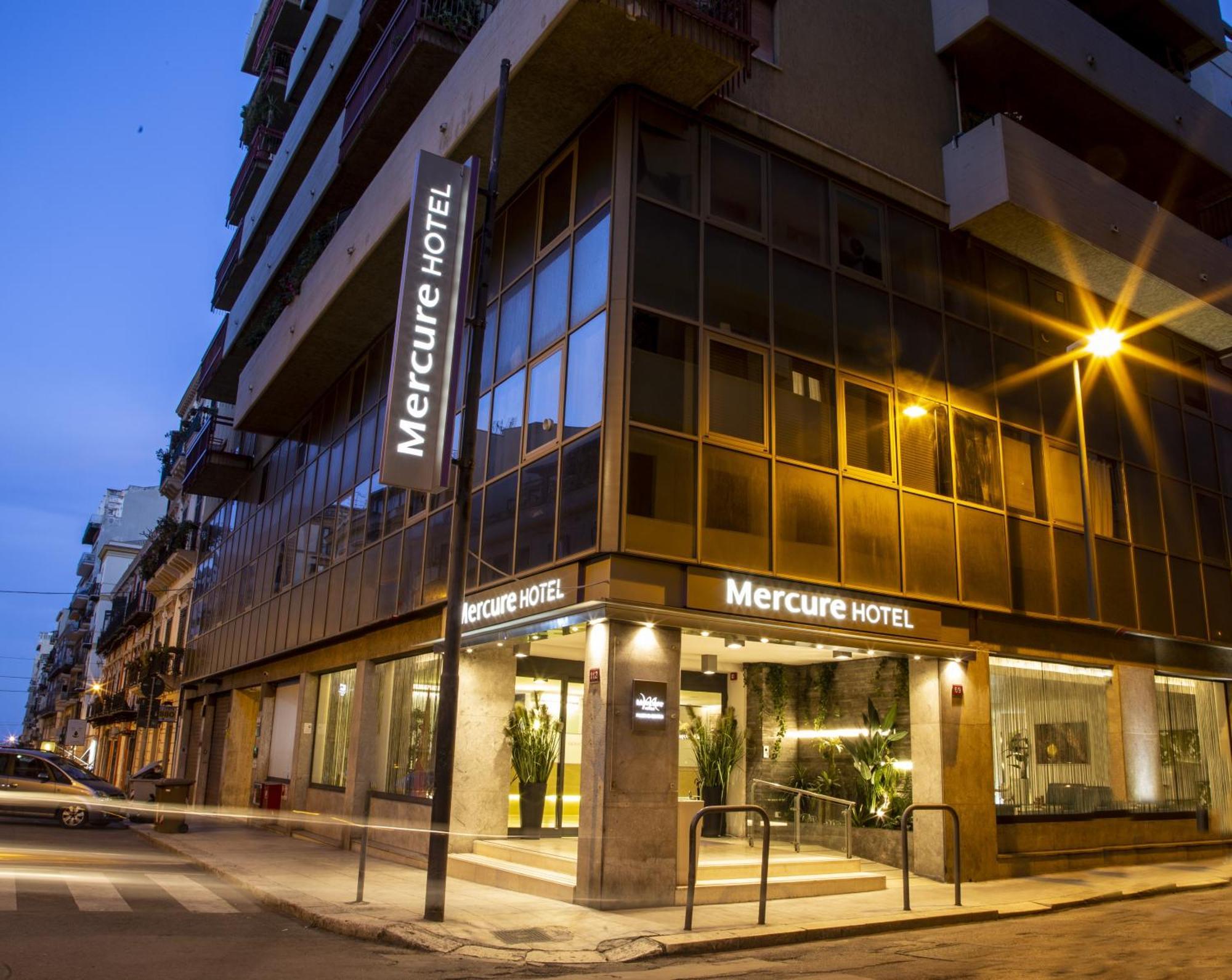 Mercure Palermo Centro Esterno foto